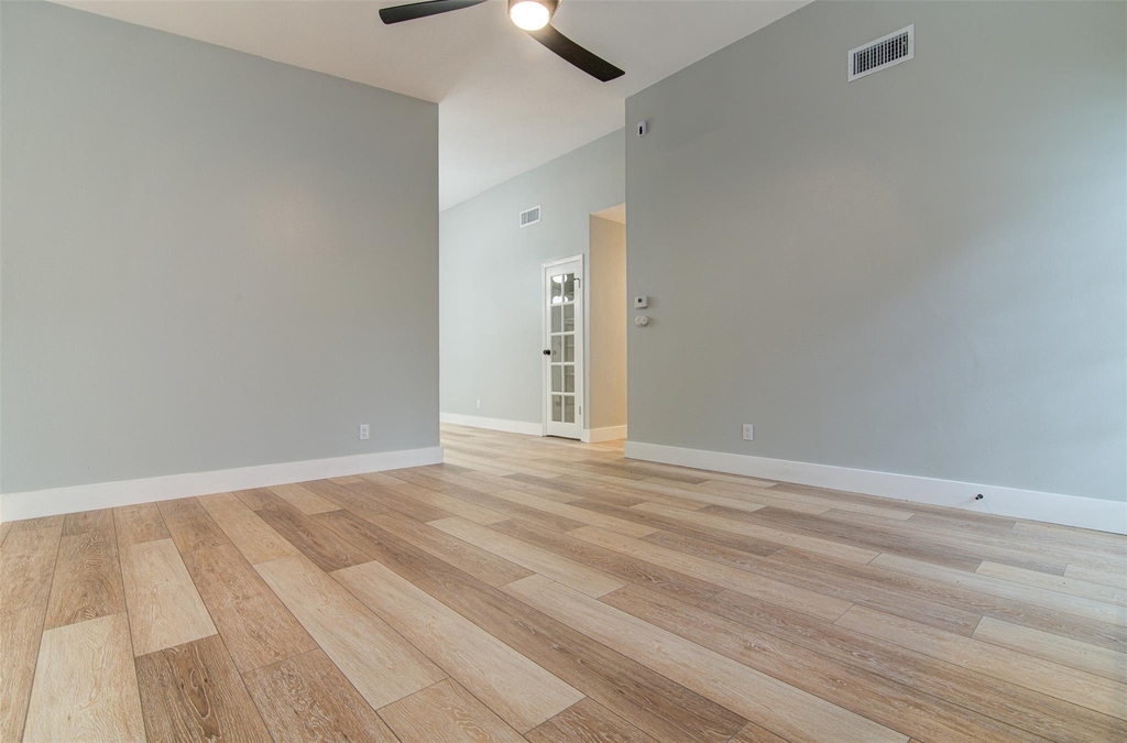 4707 Menchaca Rd - Photo 4
