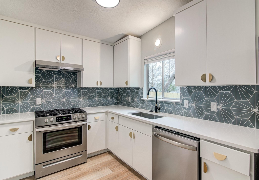 4707 Menchaca Rd - Photo 10