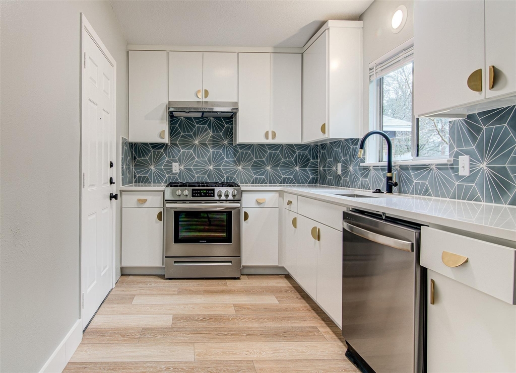 4707 Menchaca Rd - Photo 9