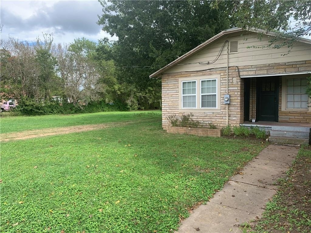 2305 Main St - Photo 9