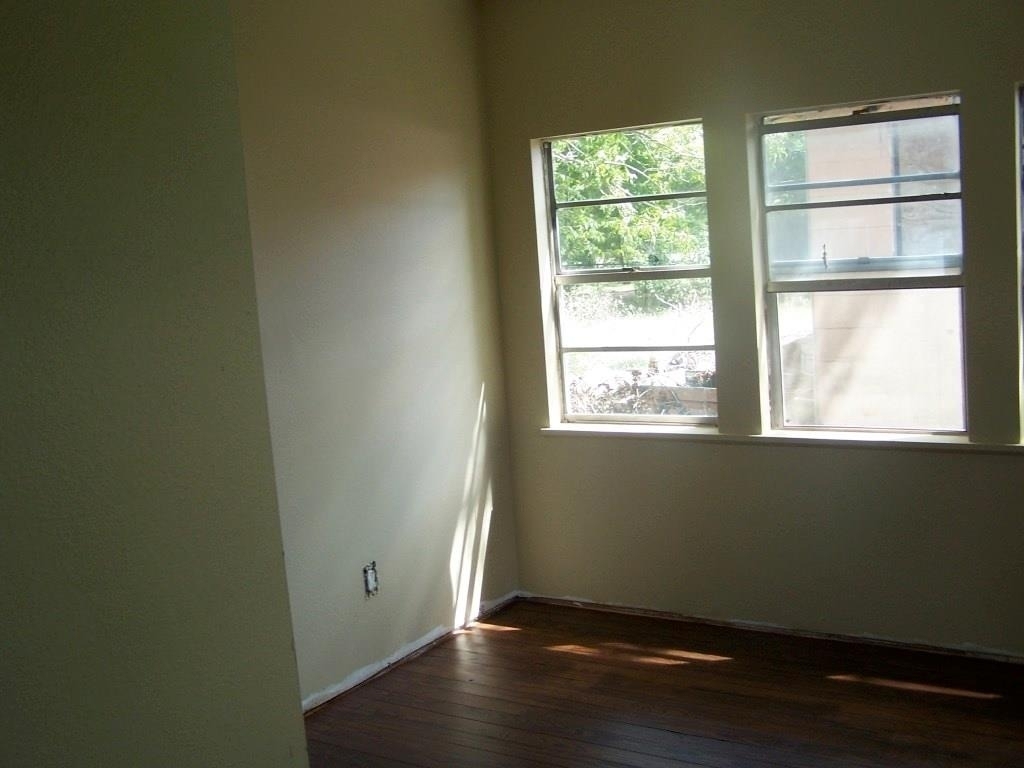 2305 Main St - Photo 7