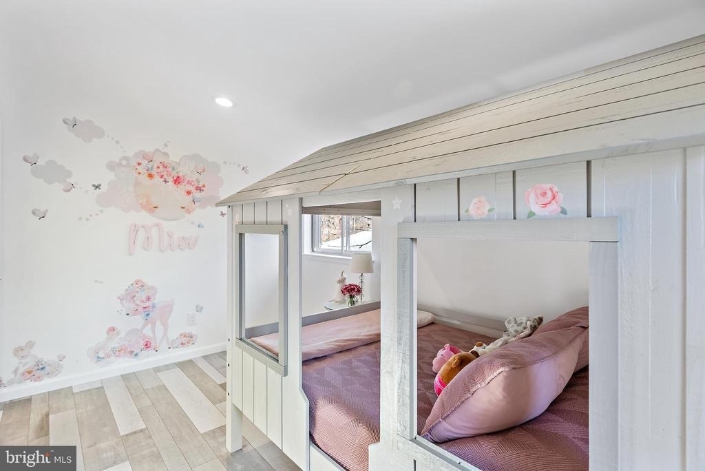 608 Winona Court - Photo 35