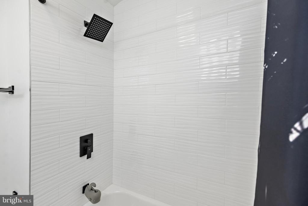 608 Winona Court - Photo 32