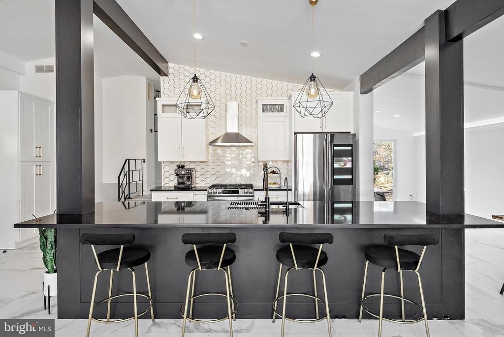 608 Winona Court - Photo 4