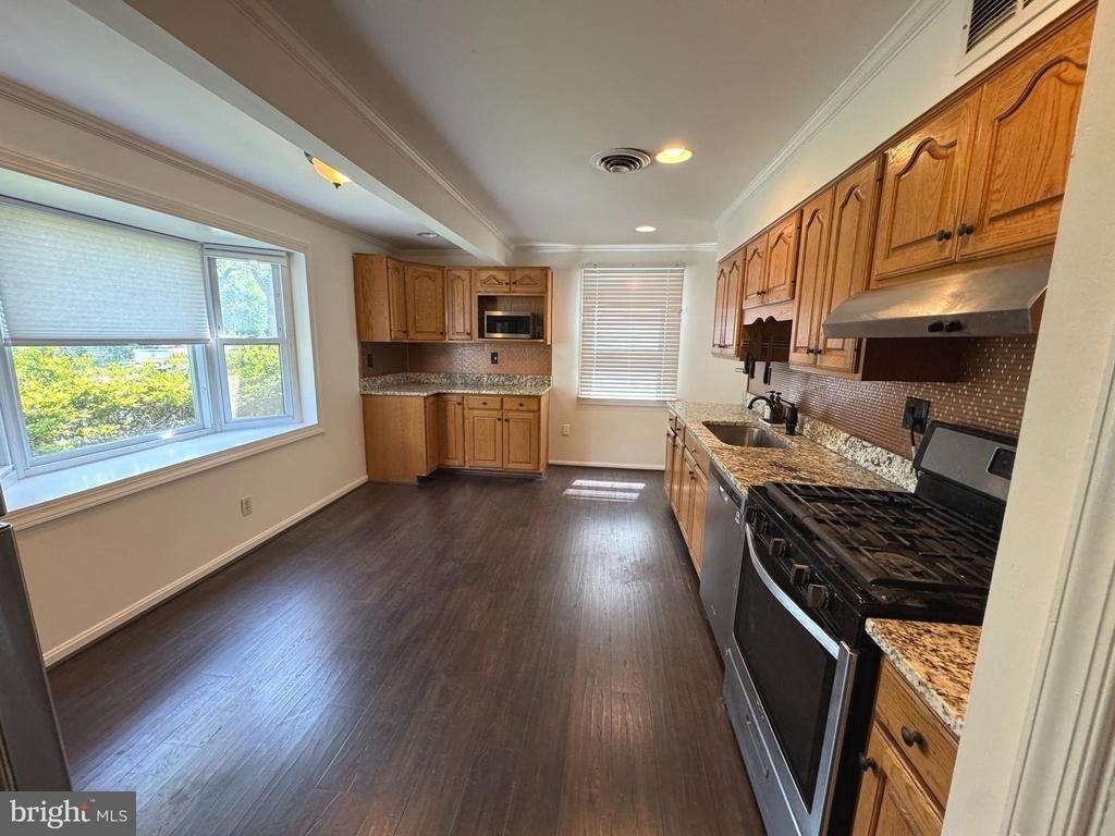 721 Crabb Avenue - Photo 5