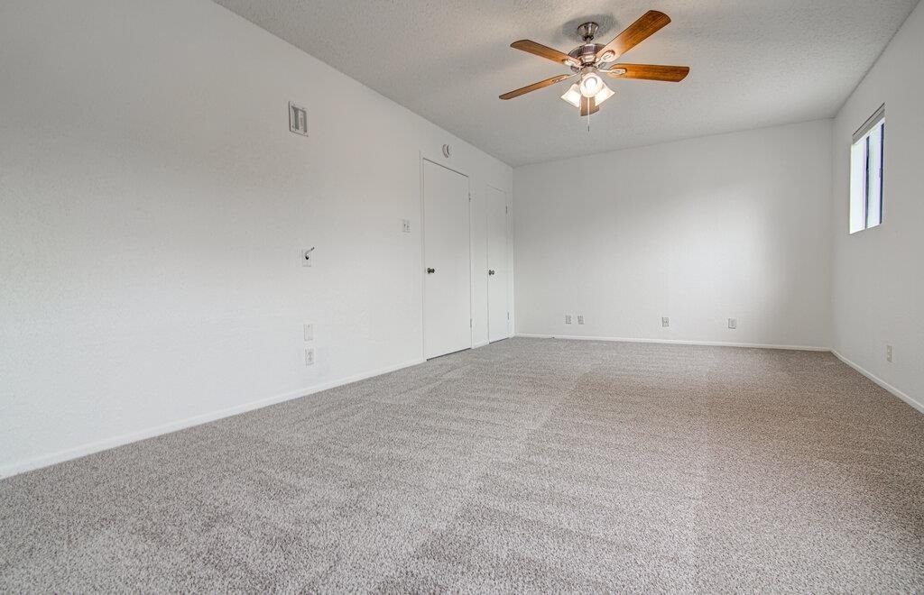 1909 Scofield Ln - Photo 11