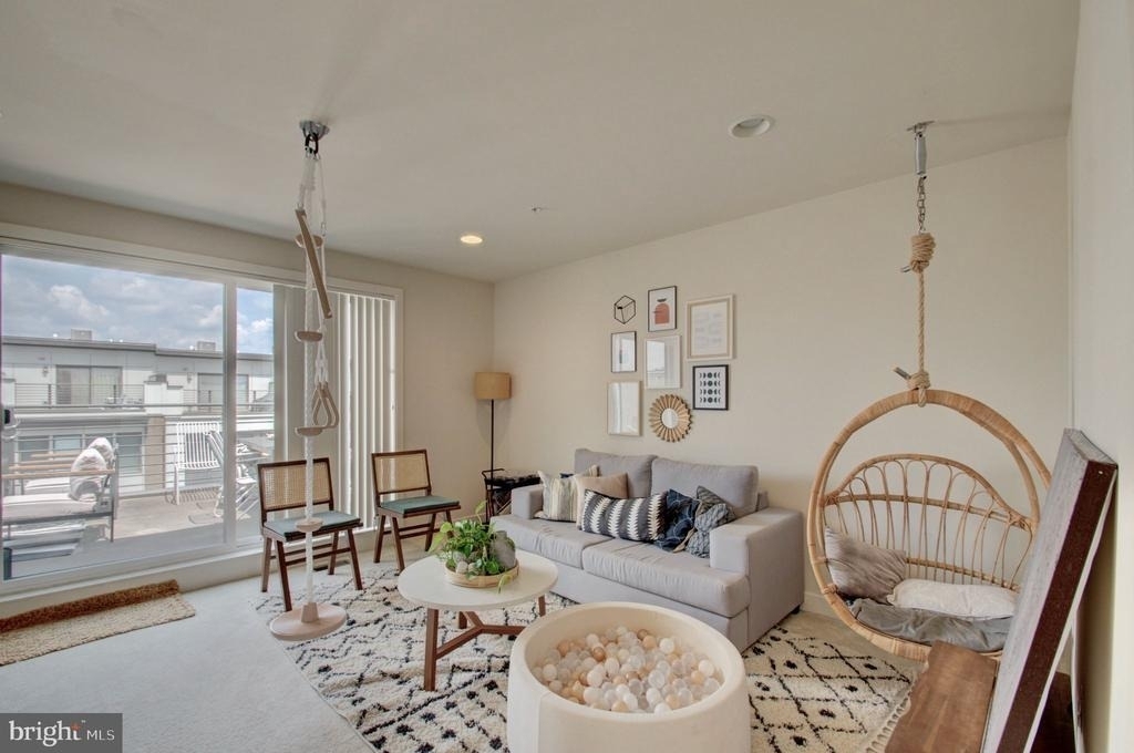 8078 Tribeca Street - Photo 30