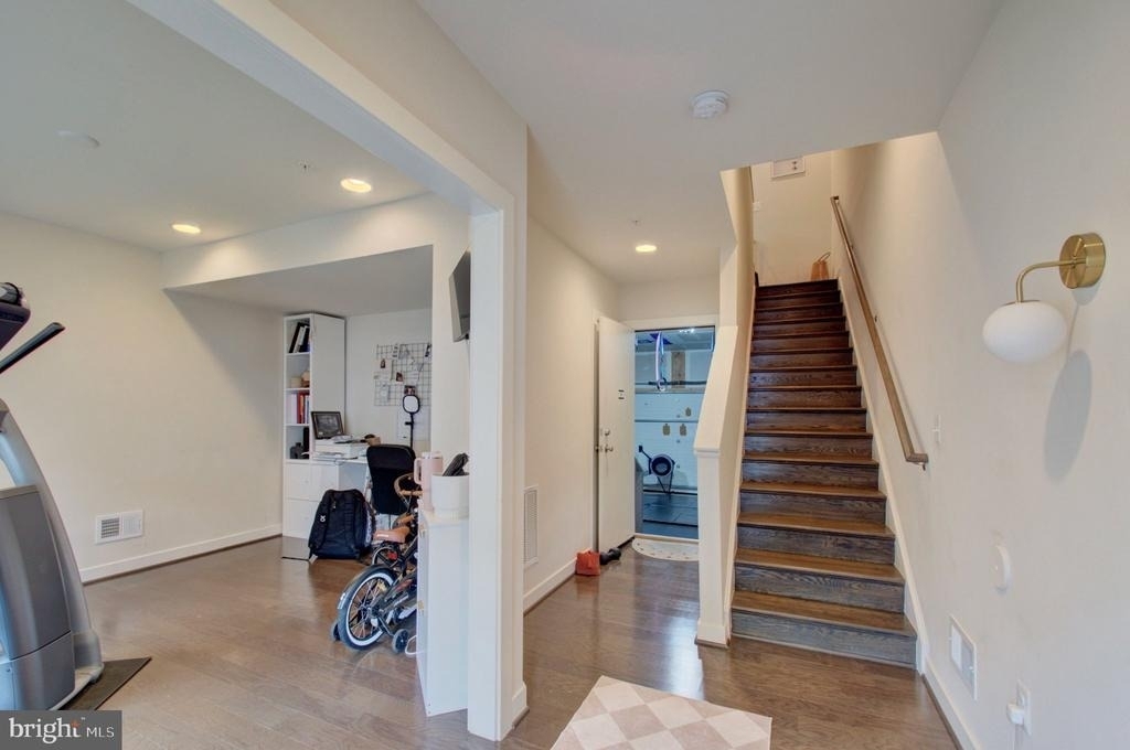 8078 Tribeca Street - Photo 4