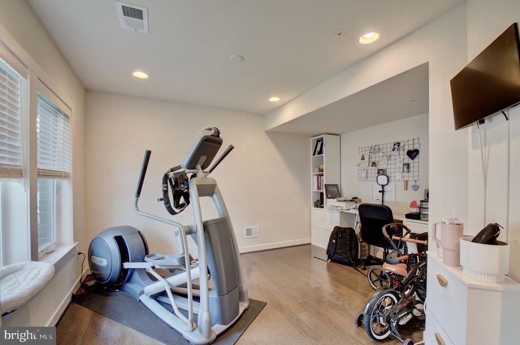 8078 Tribeca Street - Photo 1