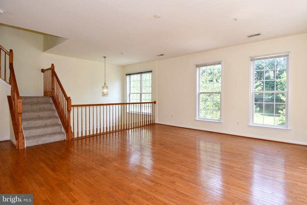 8772 Lincoln Street - Photo 8