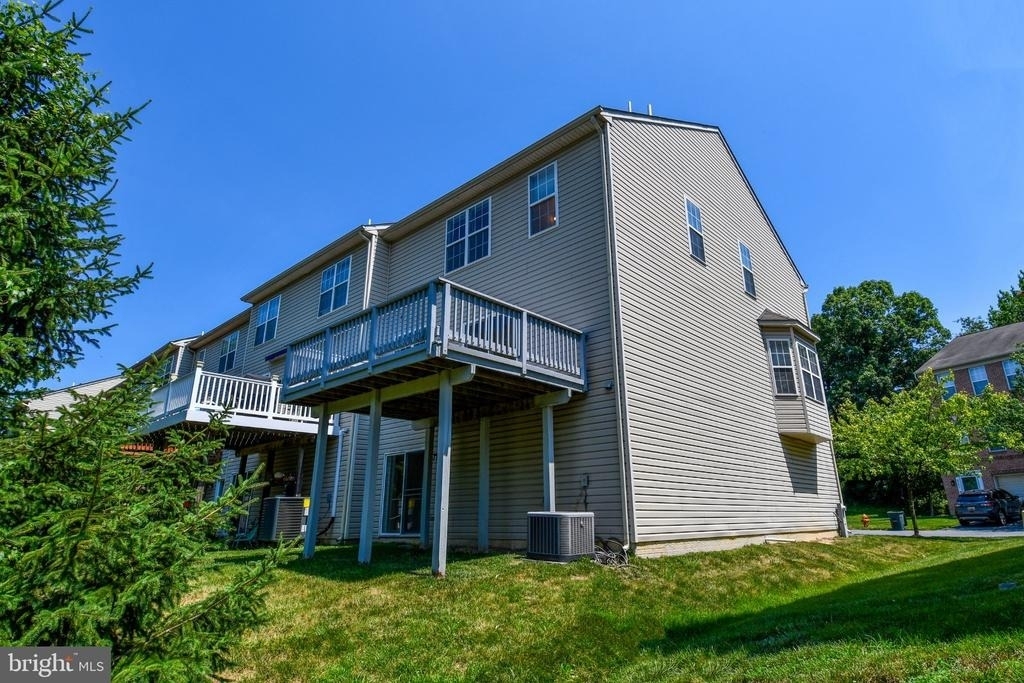 8772 Lincoln Street - Photo 2