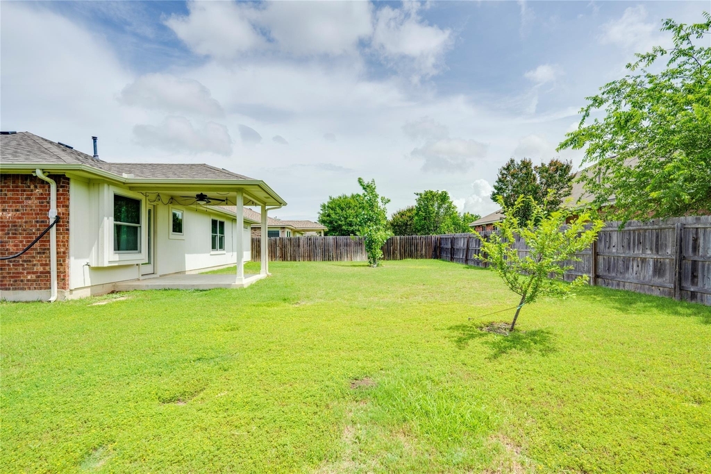 2401 Marshall Trl - Photo 34