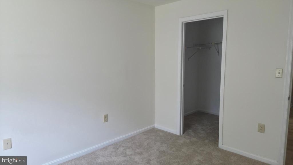 8387 Montgomery Run Road - Photo 19