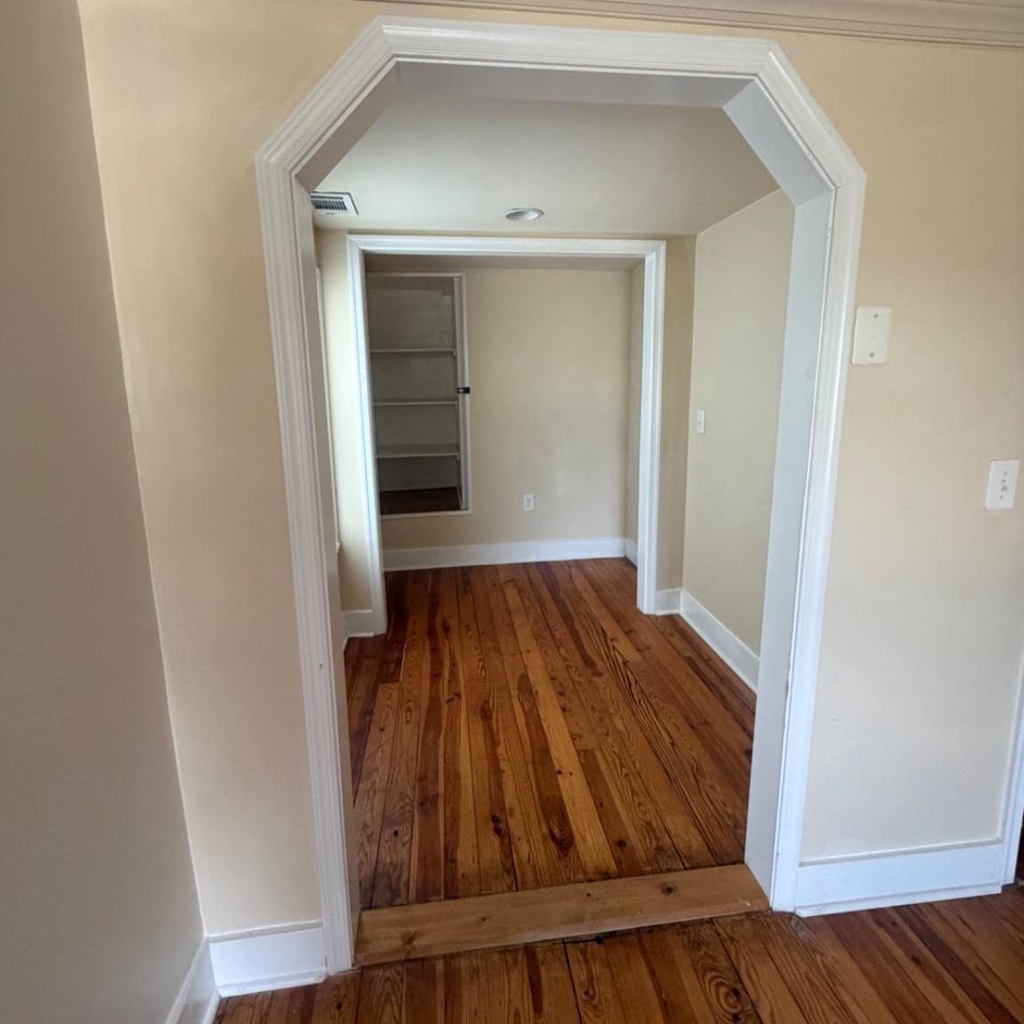 242 S Carroll Street - Photo 10