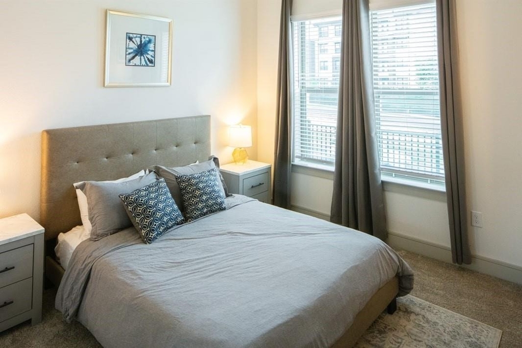 3100 Scofield Ridge Pkwy - Photo 3