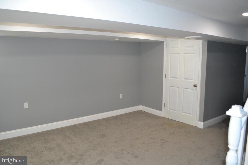 7448 Durwood - Photo 18