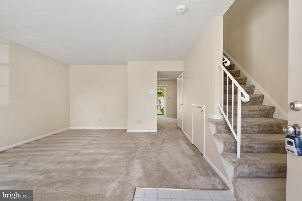 2 Chelmsford Court - Photo 2