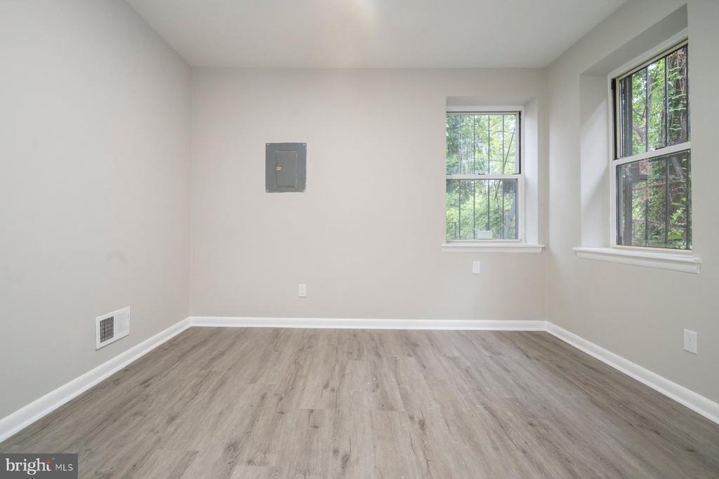 610 N Arlington Avenue - Photo 11