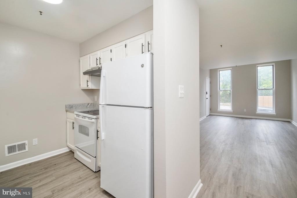 610 N Arlington Avenue - Photo 7