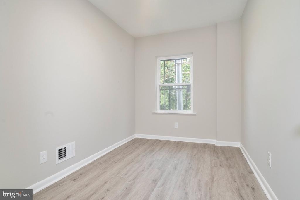 610 N Arlington Avenue - Photo 25