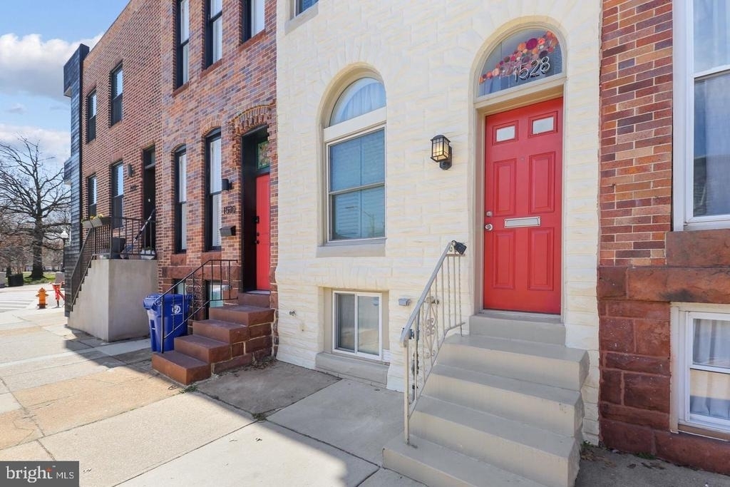 1528 Covington Street - Photo 0