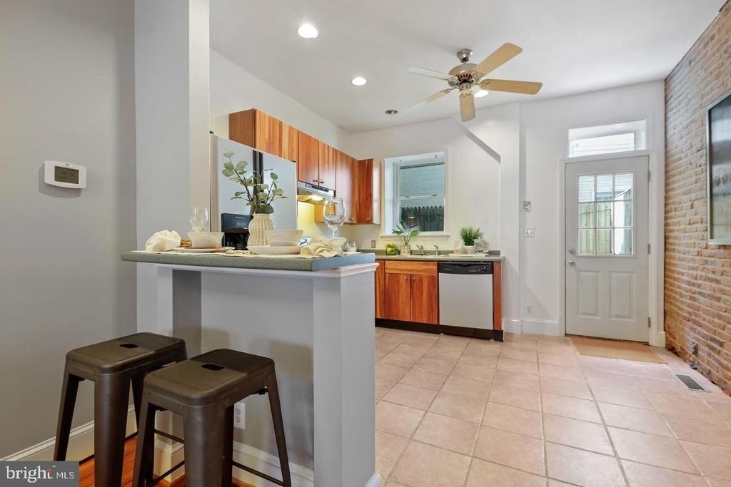 1528 Covington Street - Photo 8