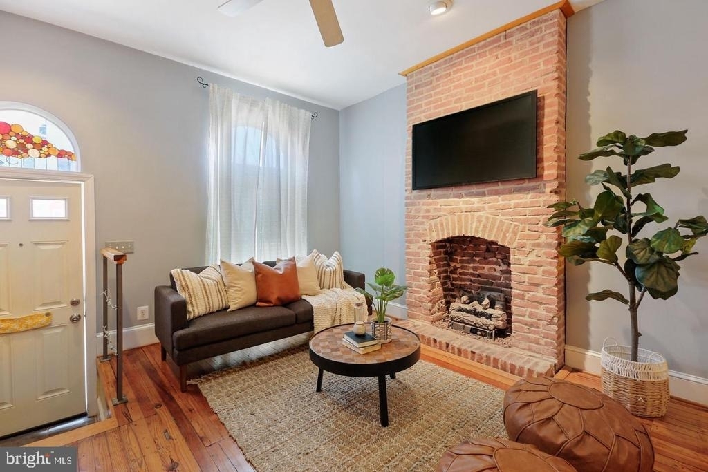 1528 Covington Street - Photo 2