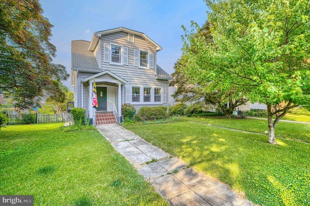 2210 Lake Avenue - Photo 1