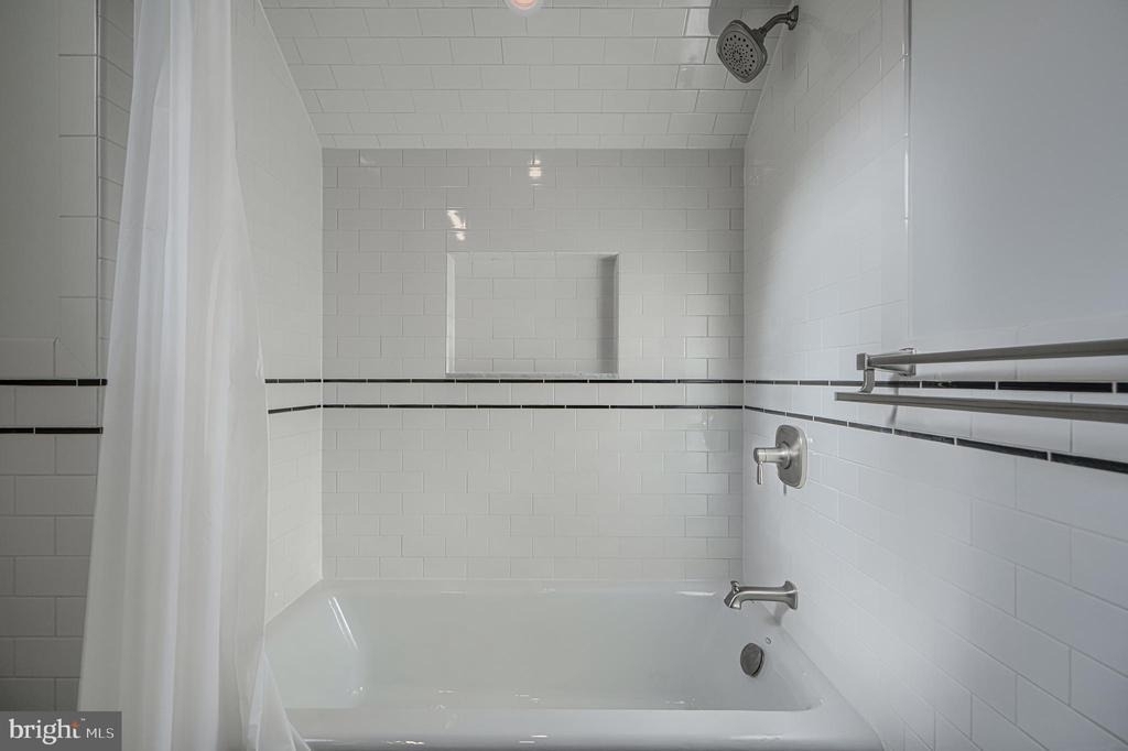 2210 Lake Avenue - Photo 19
