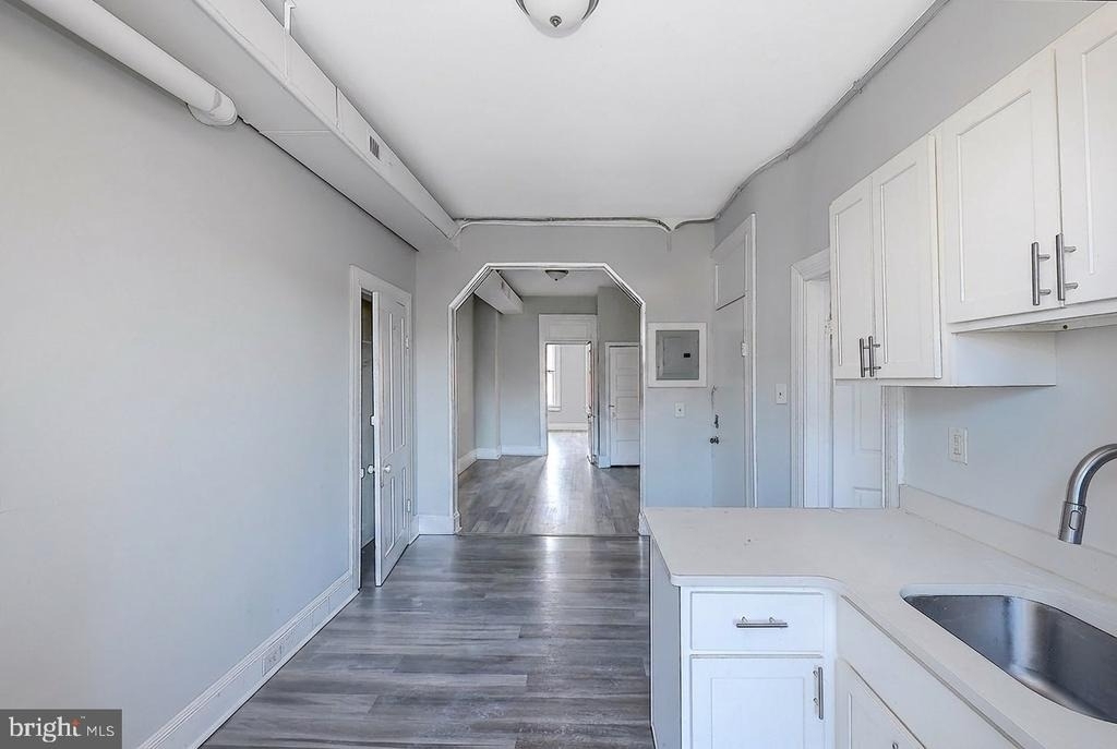 1037 Edmondson Avenue - Photo 2
