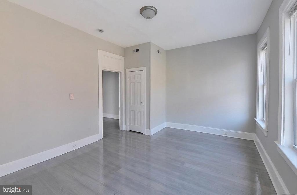 1037 Edmondson Avenue - Photo 8