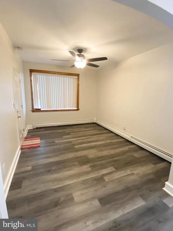 442 Folcroft Street - Photo 2
