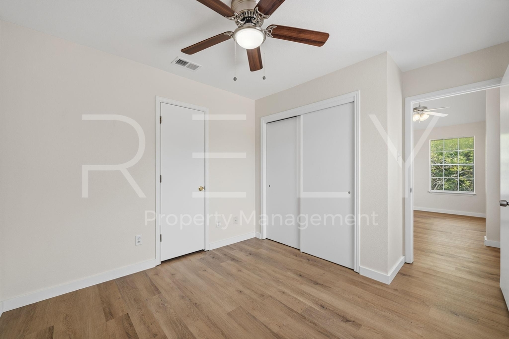 2908 Whisper Oaks Ln - Photo 18