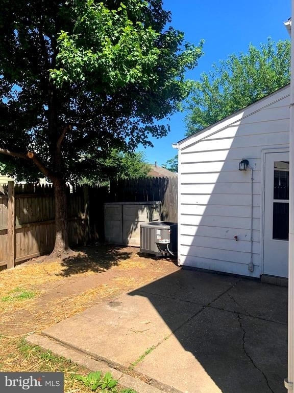 6401 Jefferson Place - Photo 4