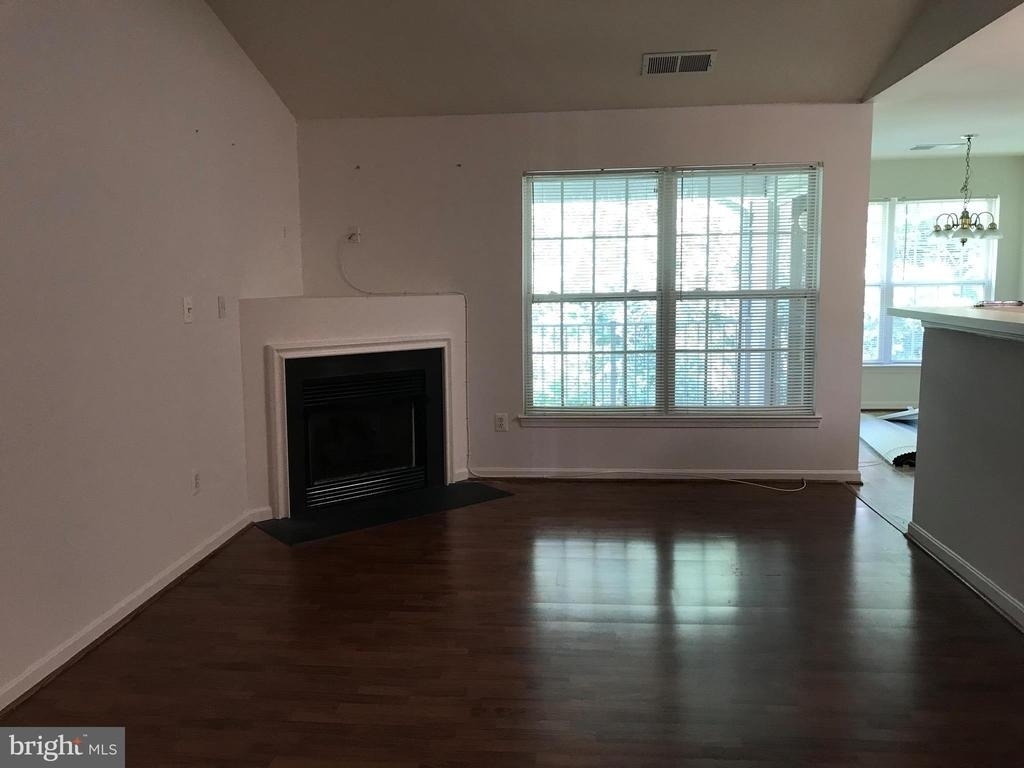 2026 Gov Thomas Bladen Way - Photo 5