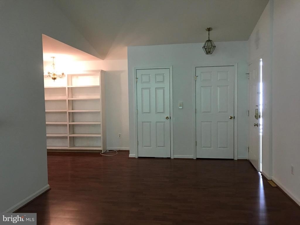 2026 Gov Thomas Bladen Way - Photo 4