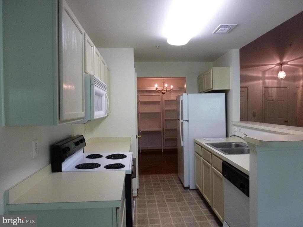 2026 Gov Thomas Bladen Way - Photo 10