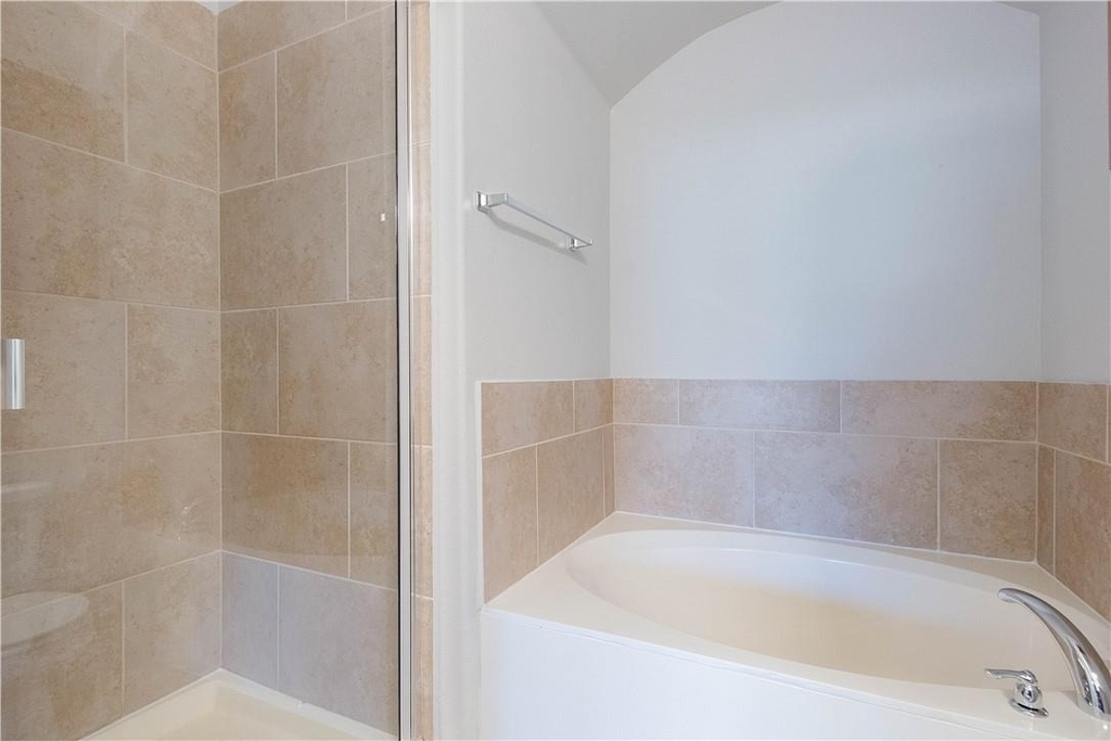 1620 Bryant Dr - Photo 17