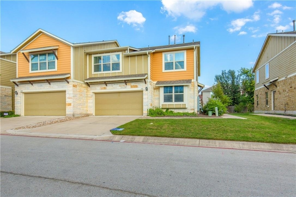 1620 Bryant Dr - Photo 4