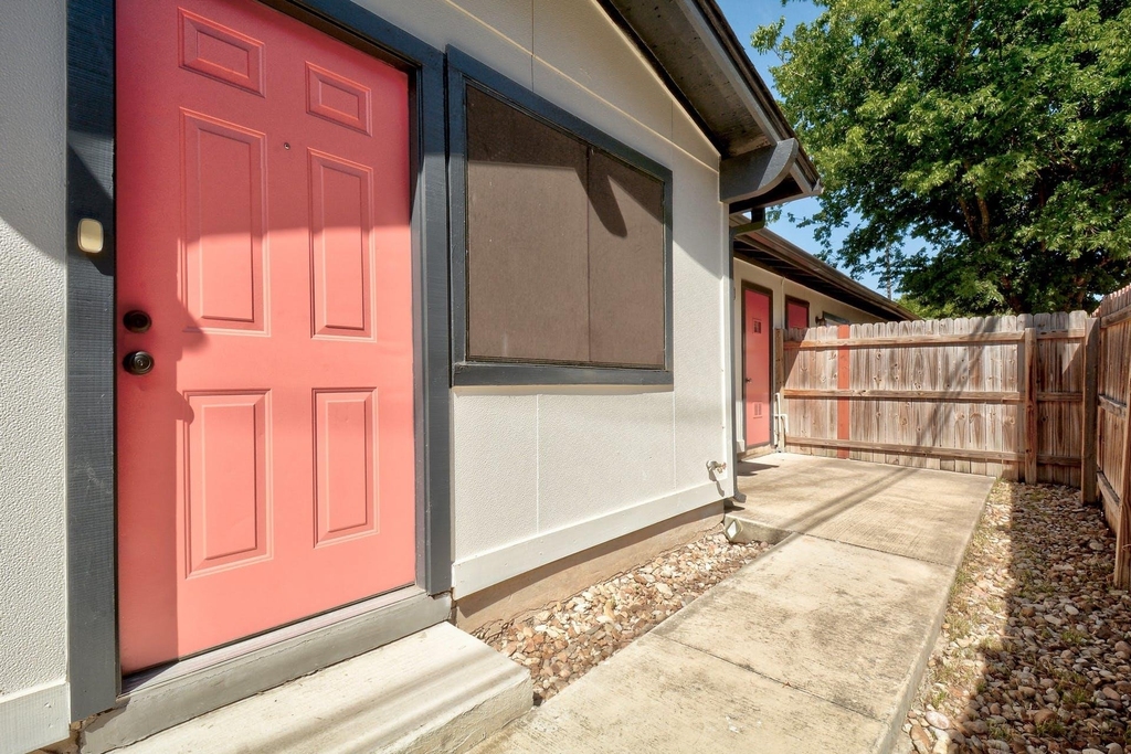 4802 W Wind Trl - Photo 3