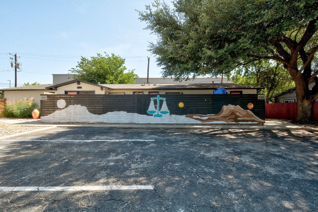 4802 W Wind Trl - Photo 0