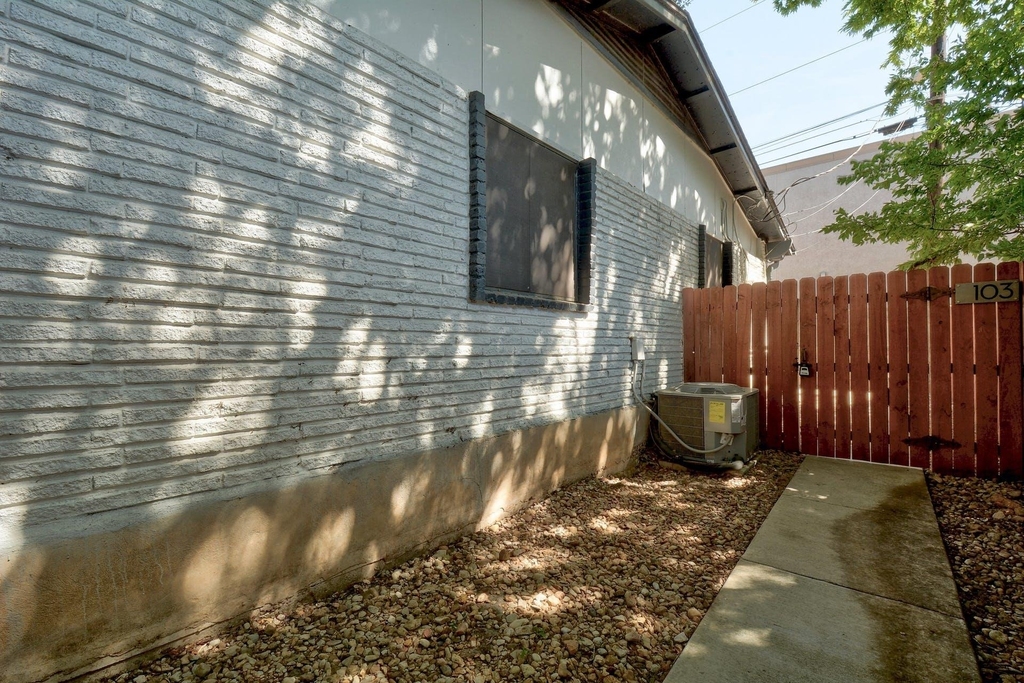 4802 W Wind Trl - Photo 2