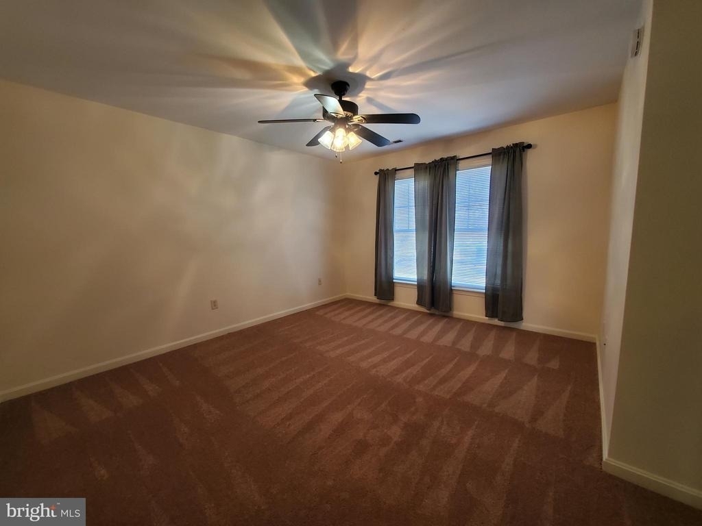 218 218 E North Street - Photo 18