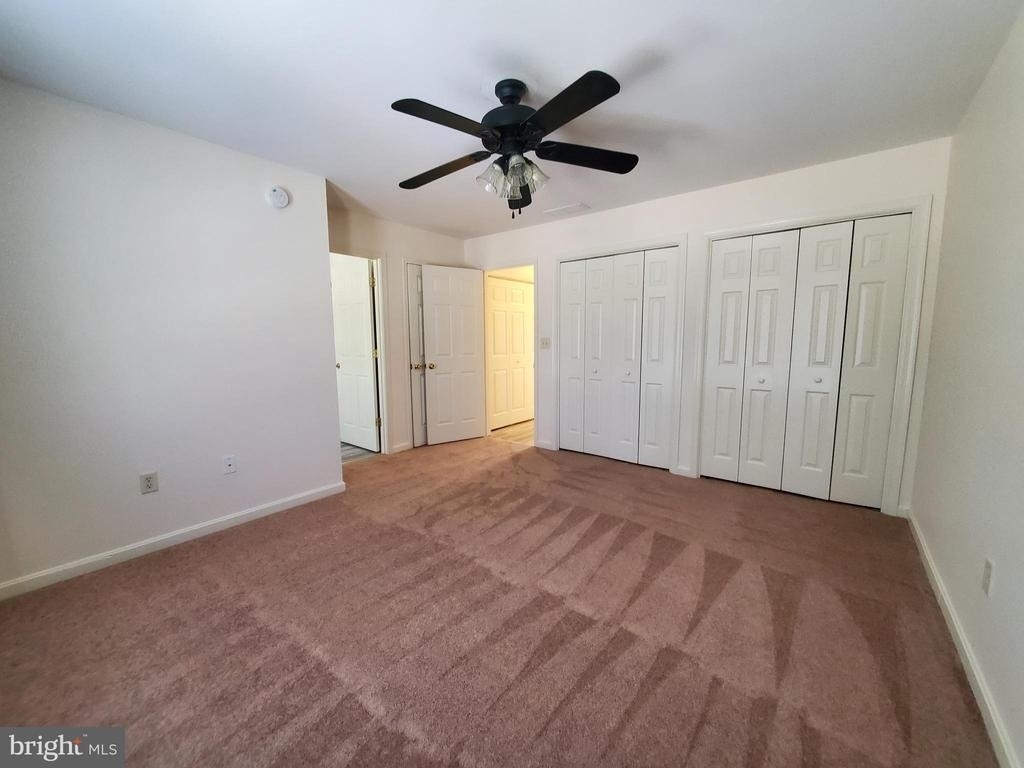 218 218 E North Street - Photo 20