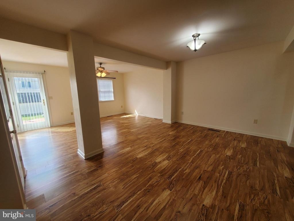 218 218 E North Street - Photo 1