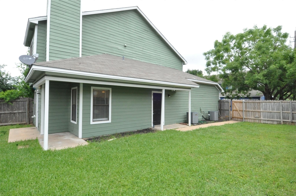 12304 Abney Dr - Photo 3