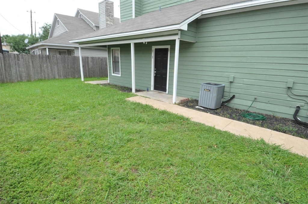 12304 Abney Dr - Photo 2