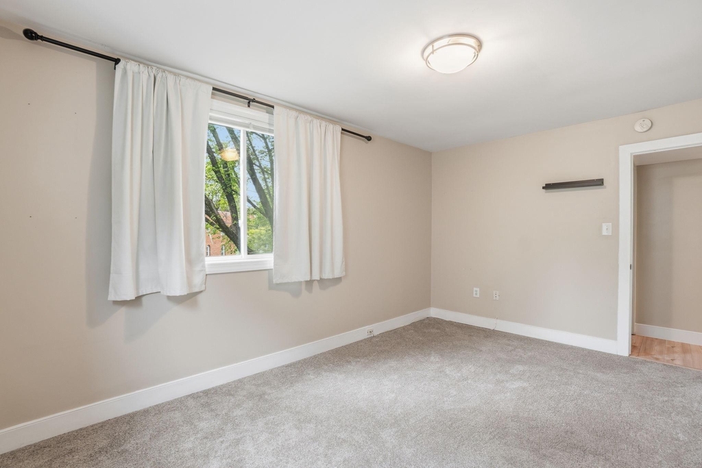 2841 Gainesville Street Se - Photo 13