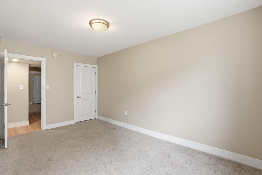 2841 Gainesville Street Se - Photo 18