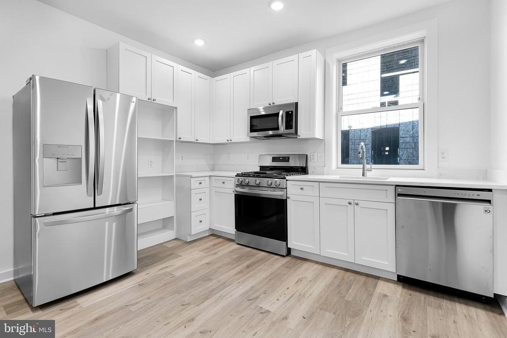 1712 3rd Street Nw - Photo 0